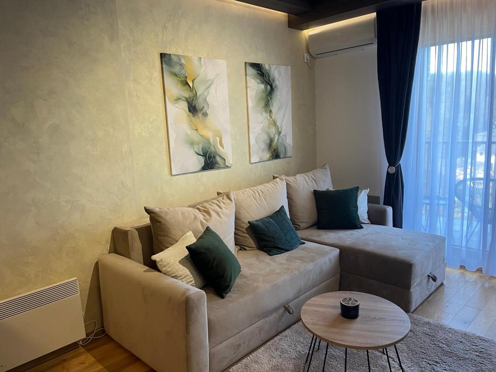 Apartment Queen 735 *